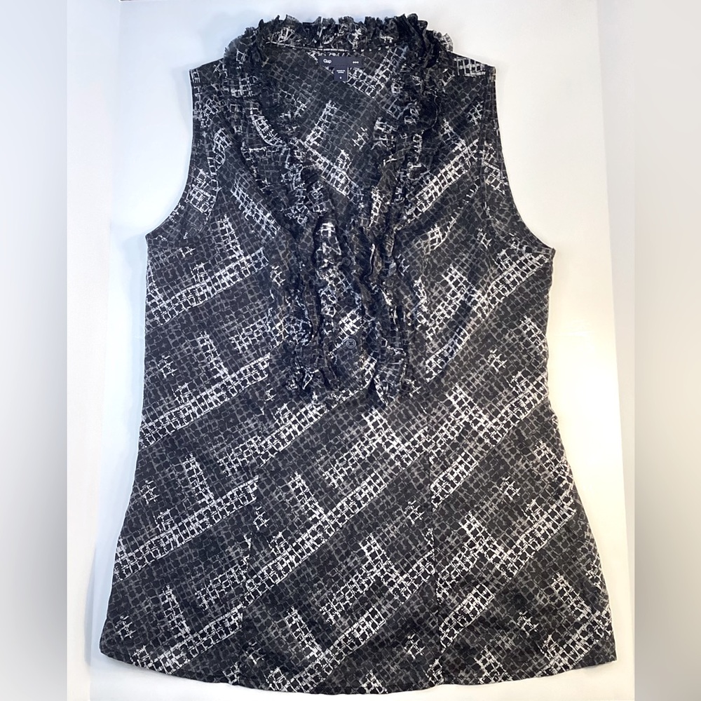 Gap tank sleeveless ruffle semi sheer black white